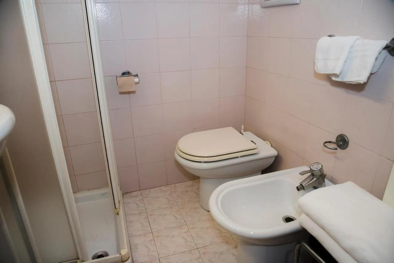 Hotel Corallo Milánó 3*,