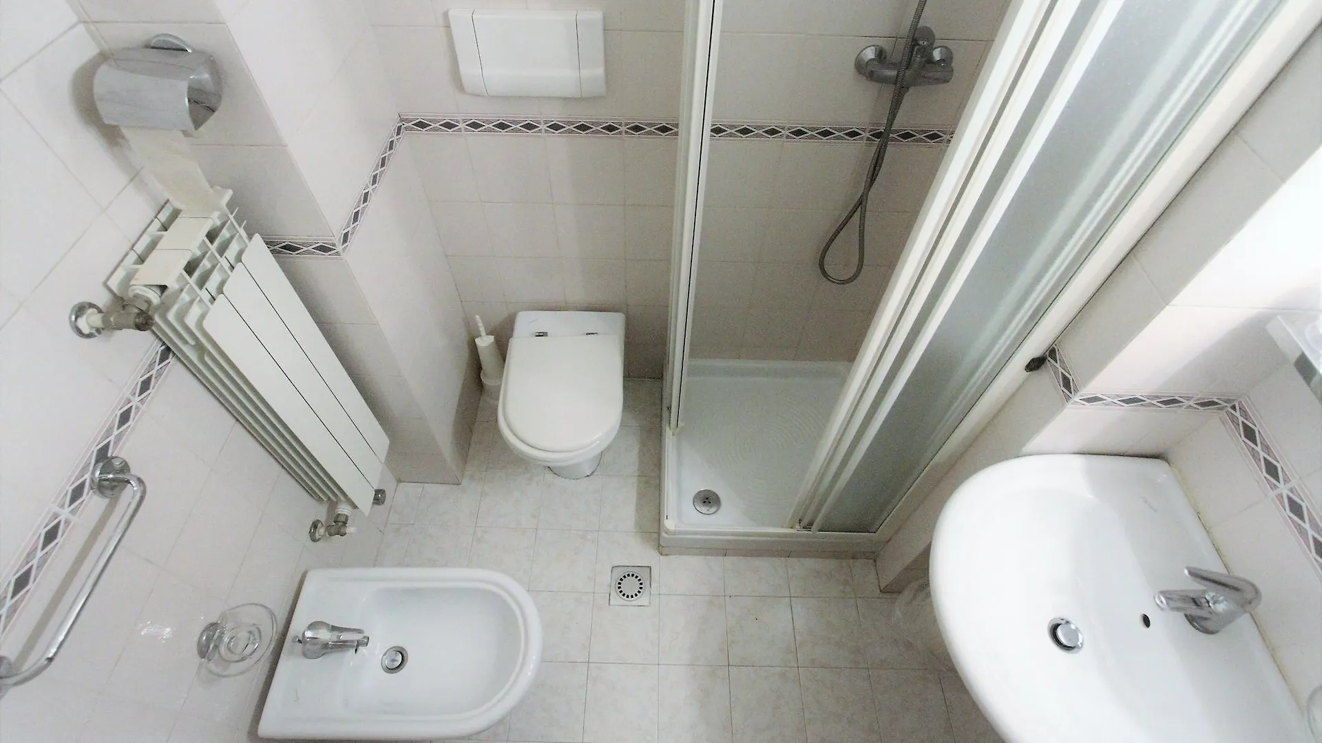 Hotel Corallo Mediolan 3*,